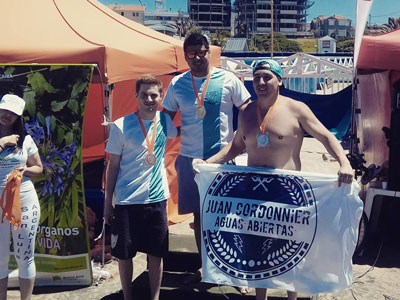 Nico López ganador y Nacho Glade tercero en la prueba realizada en Punta Mogotes.