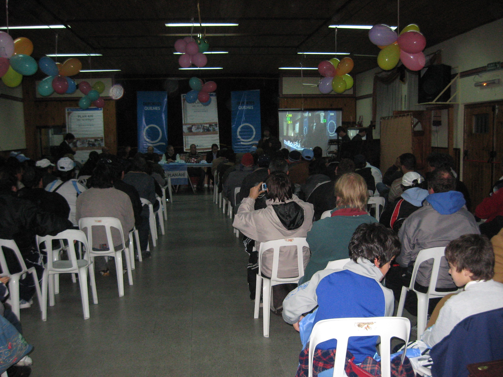 Muchos profesores y delegados formaron parte de la charla con Chiche Sosa.