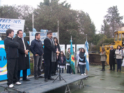 Se realizó el acto para el comienzo de la construcción del Microestadio Néstor Kirchner.