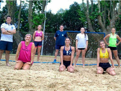 Las chicas volvieron a entrenar en la arena después de varios meses.