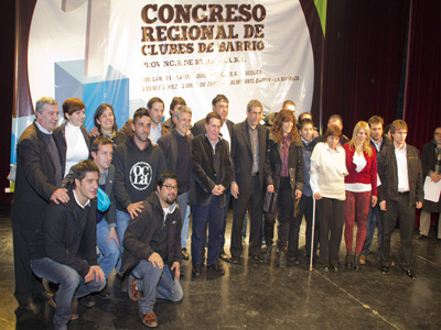 Los integrantes del primer congreso de clubes de barrio reunidos en Avellaneda.