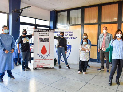 Mayra Mendoza participó de la jornada de donación de sangre y plasma en el QAC.