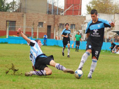 Argentino aguantó a Victoriano y ya se metió en semifinales del Reducido.