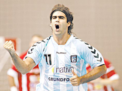 Facu Torres fue compañero de Querín en la Selección Nacional.