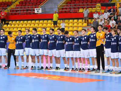 El equipo argentino formado antes del último partido en el Mundial Juvenil.