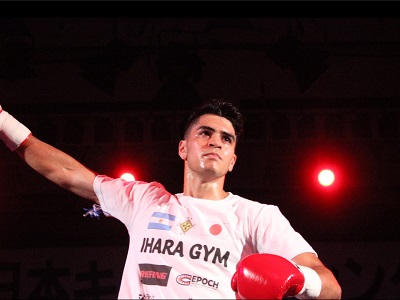 Kickboxing: Ricardo Bravo se impuso en decisión unánime a Hideyuki Sukekawa y sumó su décima victoria en Tokio.