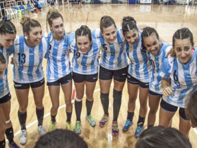 Las chicas argentinas, con fuerte presencia quilmeña en Hungría.