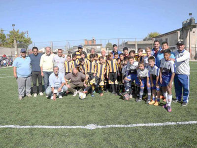 Partido debut de una nueva temporada de la Liga Infantil Municipal.
