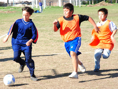 Los chicos mostraron sus ganas en el torneo evaluativo realizado en el Polideportivo.