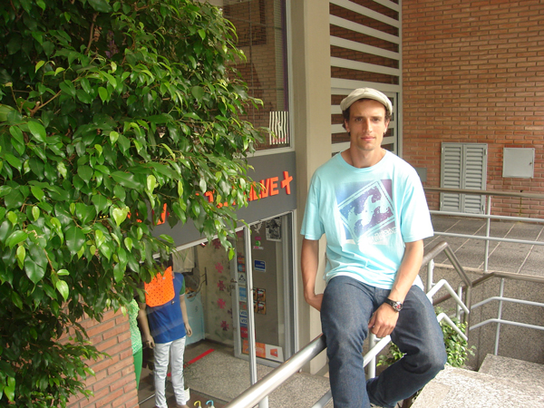 Mariano Ezequiel Prosty, Nash, vive del y para el skate.